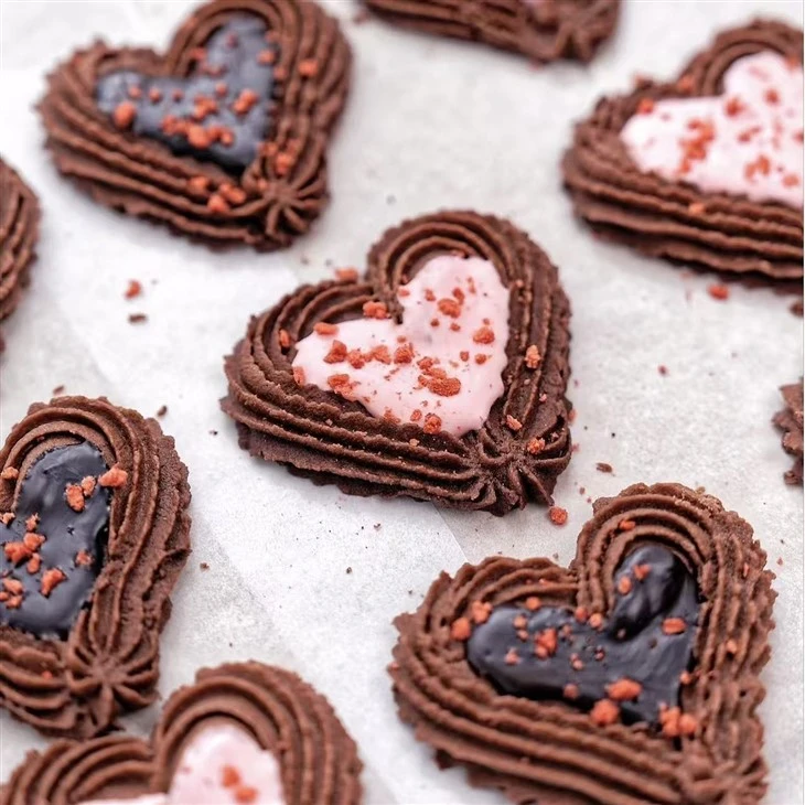 Pezzo di cioccolato alla fragola